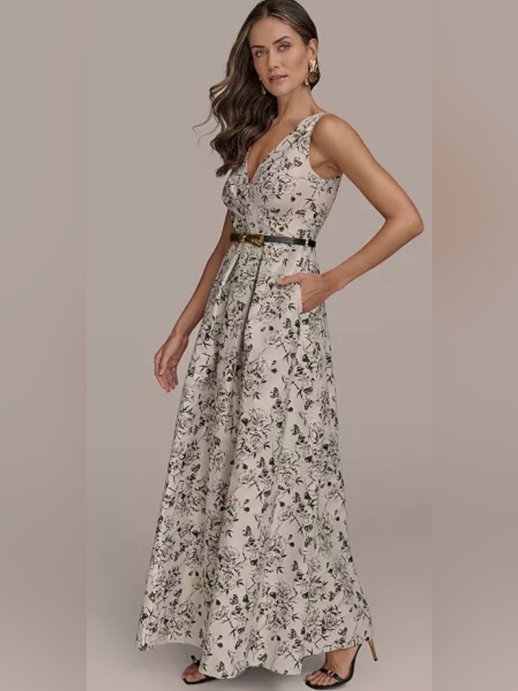 Donna Karan Floral V-Neck Maxi Dress In Cream And Black With Belt. Size 2. Nwt.